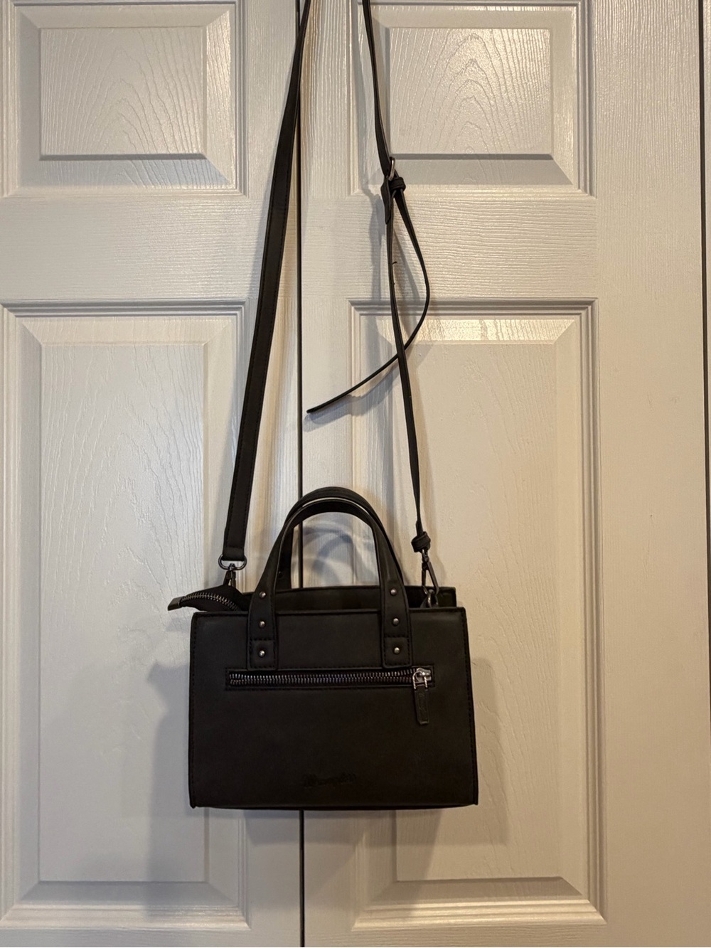 Wrangler Black Small Leather Crossbody Handbag with Top Handles